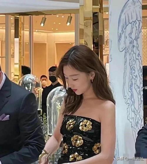 娱乐圈近期吃瓜爆料,明星恋情、出轨、撕逼大揭秘! 第2张 娱乐圈近期吃瓜爆料,明星恋情、出轨、撕逼大揭秘! 第2张